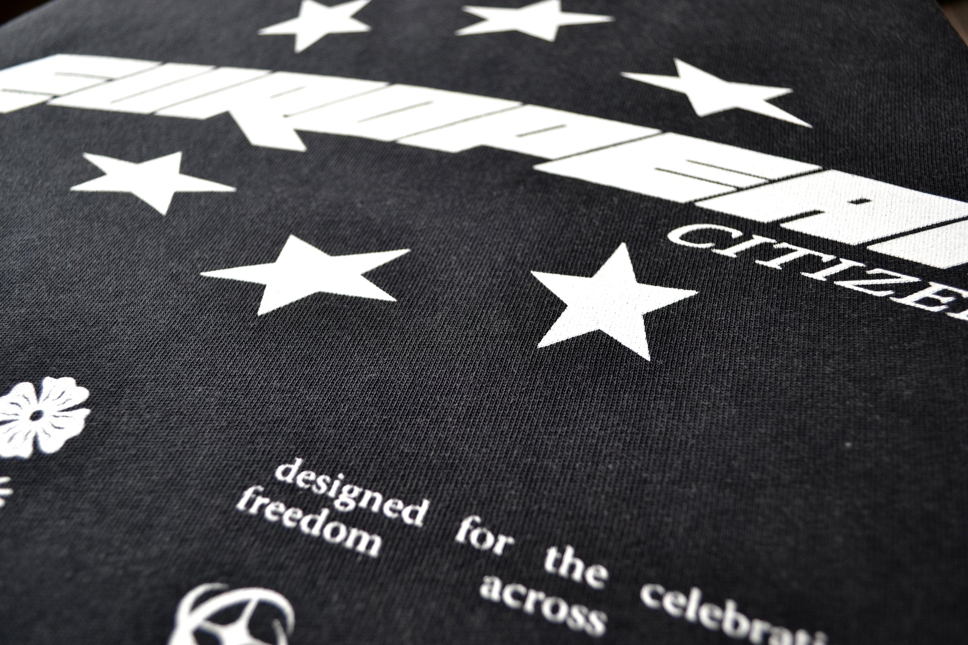 European citizen (washed black)